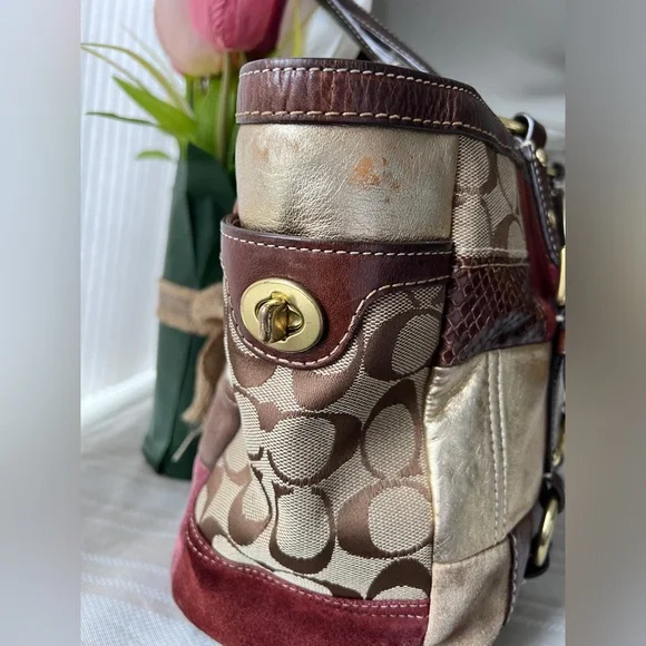 LAST CHANCE- Coach Patchwork Tote - Picture 4 of 15